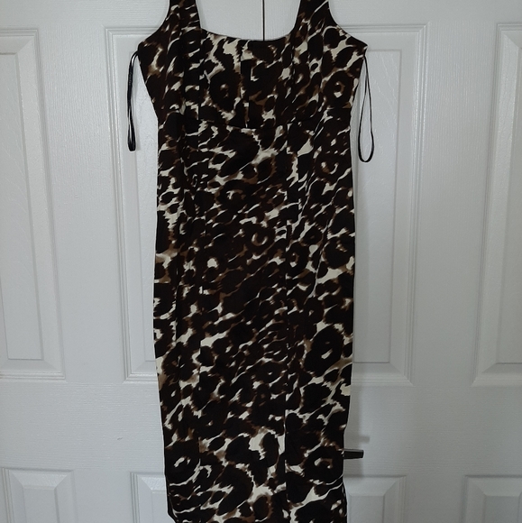 Nwt size 4 calvin Klein dress its bigger - Picture 1 of 3